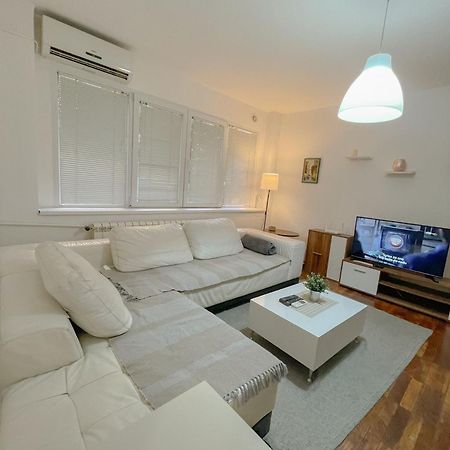 Slavija Mcd Apartment Belgrado Exterior foto